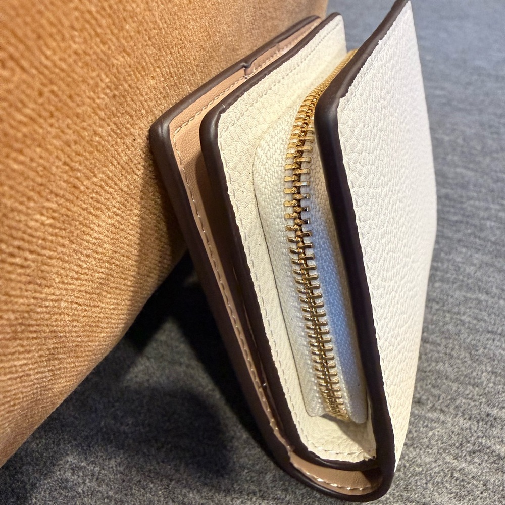 Coach Kitten Snap Button Wallet - Picture 3 of 12